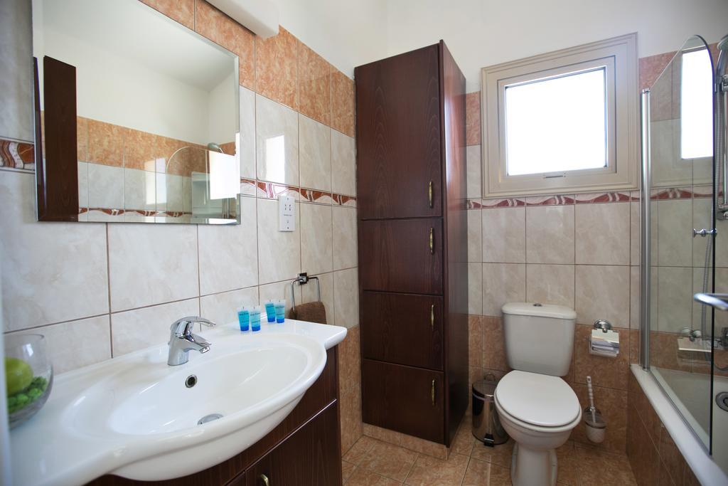 Tonia Seaview Villas بروتاراس الغرفة الصورة